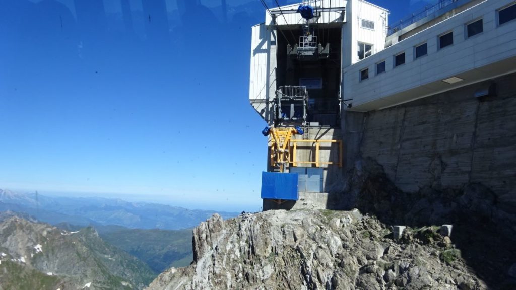 Research to Pic du Midi Observatory 3
